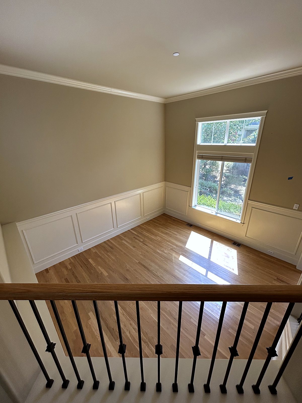 Hardwood floors and wainscoting carpentry work in King County home.